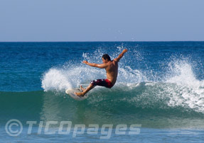 Surf Playa Avellanas